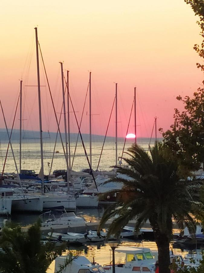 Lux Apartment Mare By The Sea & Beach Baška Voda Екстериор снимка