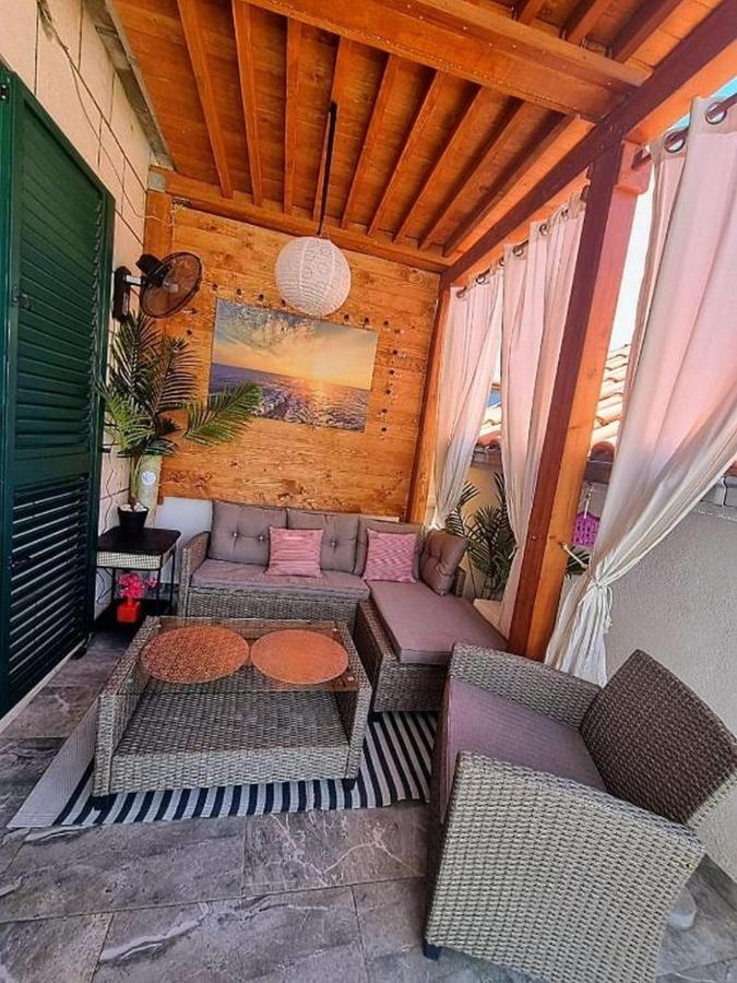 Lux Apartment Mare By The Sea & Beach Baška Voda Екстериор снимка